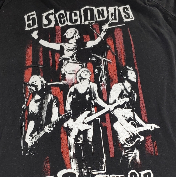 5 Seconds of Summer Long Sleeve Black Tee Small - Picture 7 of 9